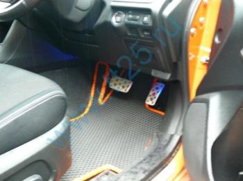 Ковры салонные Subaru XV + гибрид (с площадкой для отдыха) (10.2012 - 04.2017) правый руль